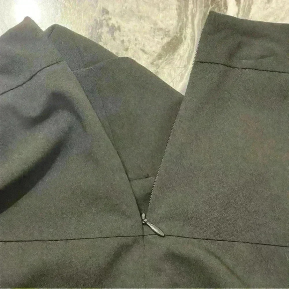 Larry Levine Skirt Womens Size 12 Stretch Layered Side Zip Kick Pleat - Picture 8 of 9